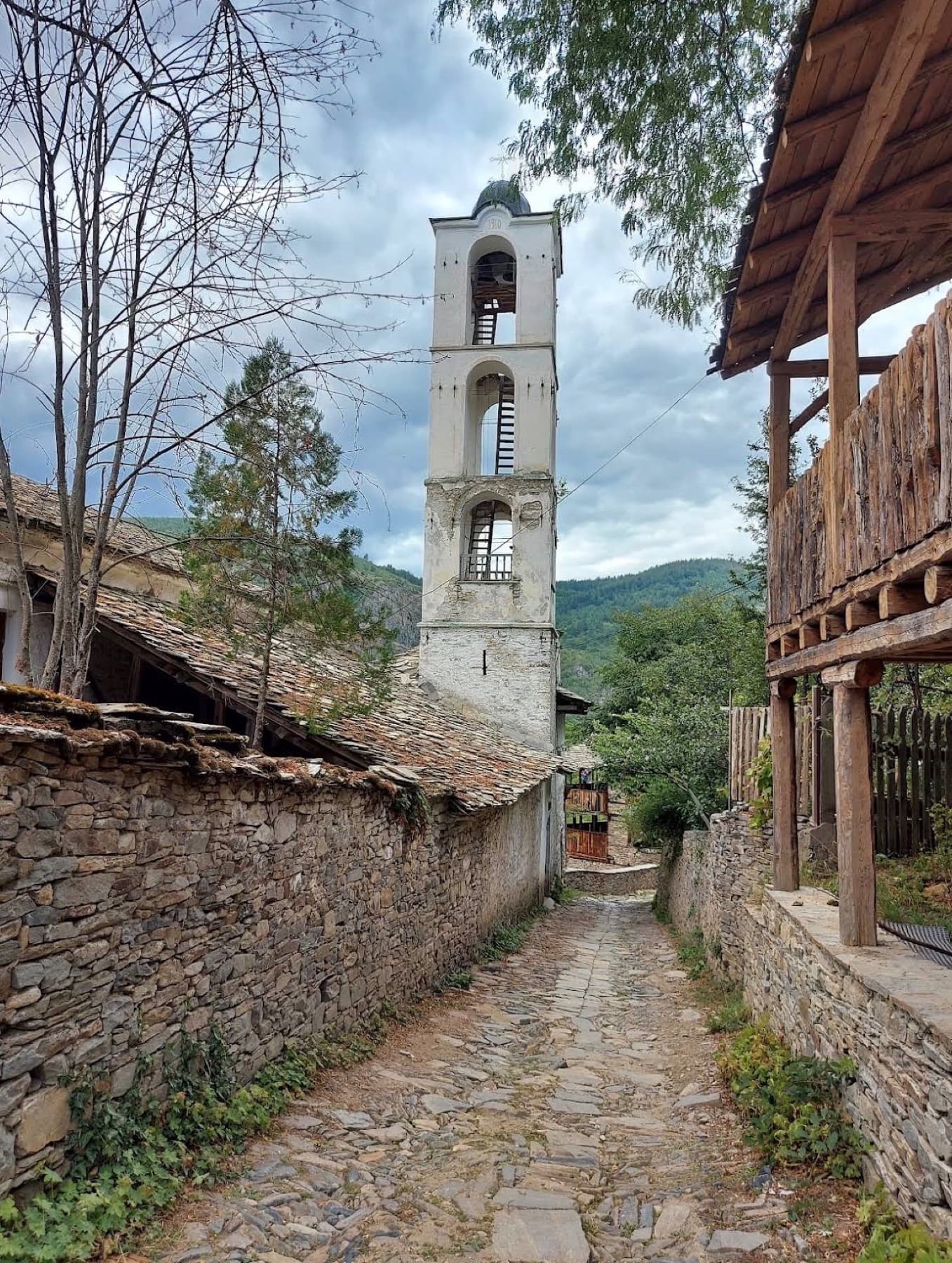Камбанарията в Ковачевица